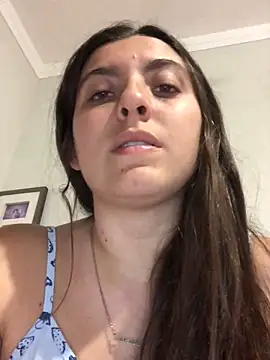 Snapshot of larj021bb chatting on October 9, 2025, 11:27 pm larj021bb online show from October 9, 2025, 11:27 pm