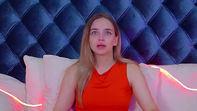 Snapshot of AnitaVenture chatting on November 20, 2025, 4:24 am AnitaVenture online show from November 20, 2025, 4:24 am