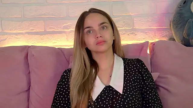 Snapshot of AnitaVenture chatting on October 16, 2025, 4:21 am AnitaVenture online show from October 16, 2025, 4:21 am