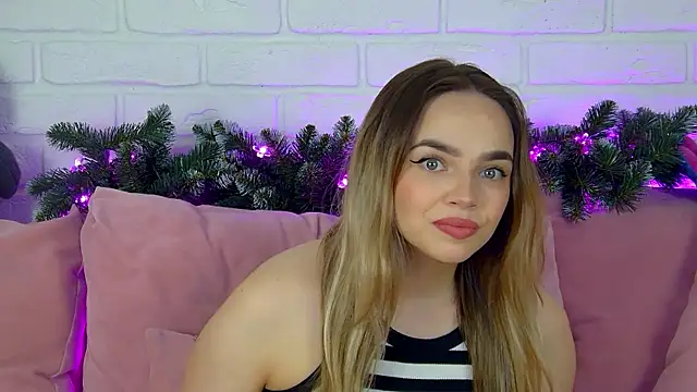 Snapshot of AnitaVenture chatting on December 20, 2025, 4:26 am AnitaVenture online show from December 20, 2025, 4:26 am