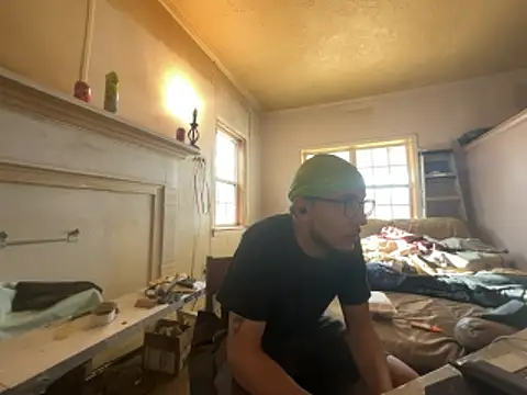 ThrowedWorldWide online show from February 8, 2026, 3:21 pm