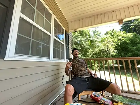 ThrowedWorldWide online show from April 14, 2026, 7:08 pm