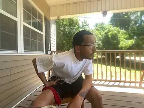 ThrowedWorldWide online show from April 17, 2026, 5:16 pm