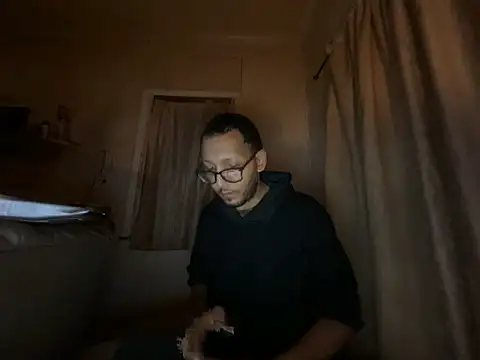 ThrowedWorldWide online show from December 19, 2025, 2:37 am