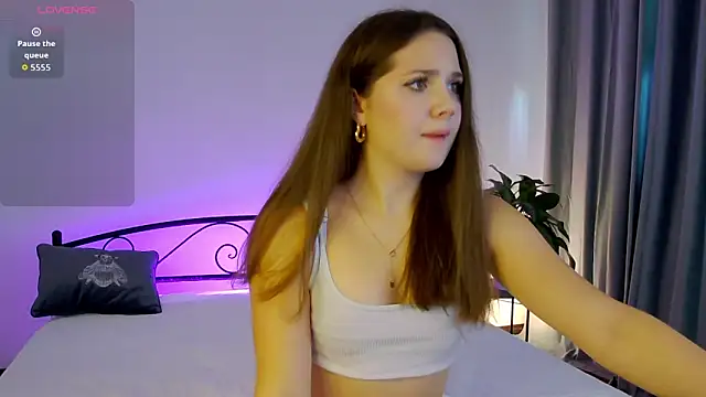 KariDollar online show from October 13, 2025, 6:04 am