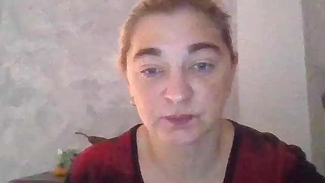 Snapshot of GoldenAngelMilf chatting on November 5, 2025, 7:55 am GoldenAngelMilf online show from November 5, 2025, 7:55 am