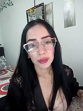 Snapshot of YaraDuartee chatting on March 16, 2026, 2:08 am YaraDuartee online show from March 16, 2026, 2:08 am