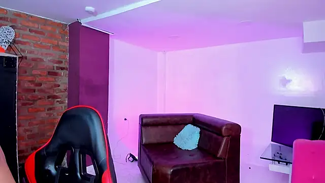 Spaceboys18 online show from February 13, 2026, 3:06 am