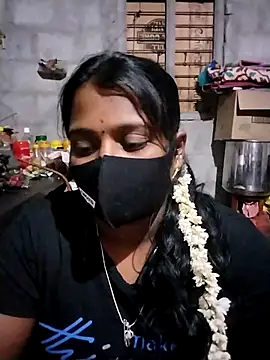 Tamil Hot Sandy online show from November 26, 2025, 7:14 pm