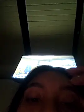 CharlotteAndSimon online show from February 25, 2026, 4:12 am