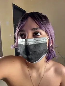 Capricho 01 online show from November 11, 2025, 6:47 pm