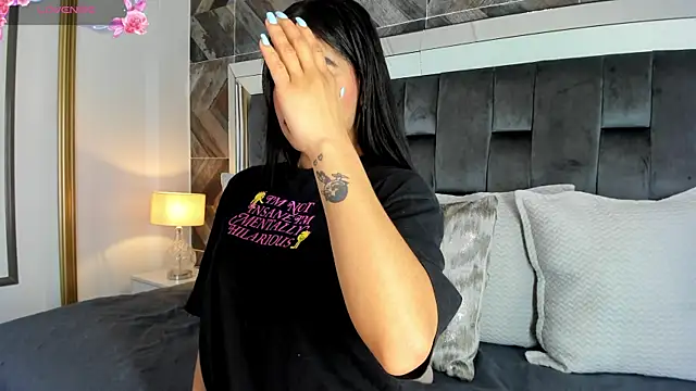 Snapshot of NaylaGrey chatting on February 25, 2026, 11:32 am NaylaGrey online show from February 25, 2026, 11:32 am