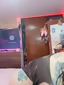 pinklajokr online show from March 20, 2026, 4:57 am