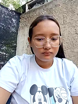 young dairy01 online show from November 15, 2025, 12:20 pm