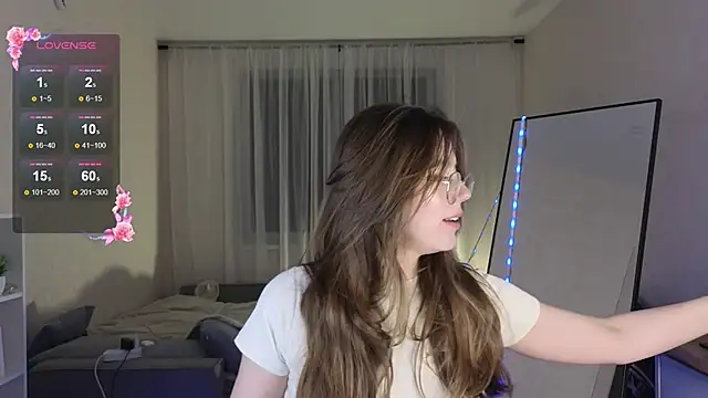 Tofumuchh online show from November 6, 2025, 4:49 am