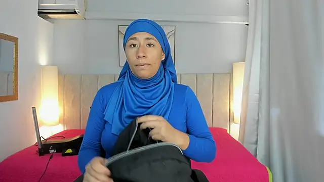 Snapshot of Ridwana_Haddad chatting on October 22, 2025, 12:15 pm Ridwana Haddad online show from October 22, 2025, 12:15 pm