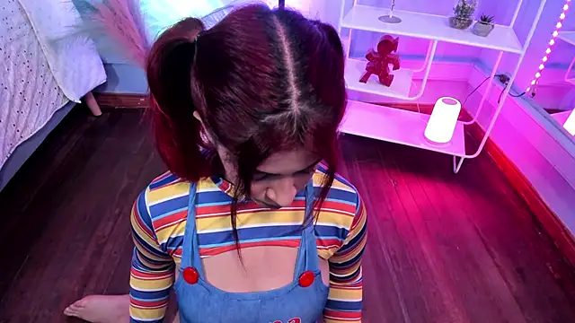 KathiaSaenz  online show from October 7, 2025, 3:40 am