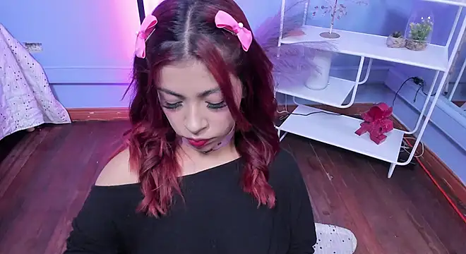 KathiaSaenz  online show from December 19, 2025, 4:38 am