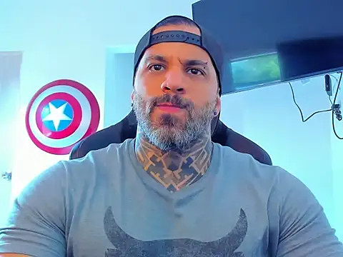 JoshRigby online show from October 30, 2025, 7:33 pm