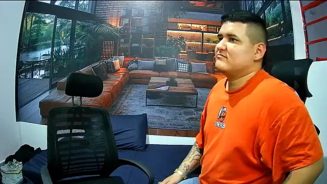 Snapshot of Charly_and_laura chatting on October 2, 2025, 8:34 pm Charly and laura online show from October 2, 2025, 8:34 pm
