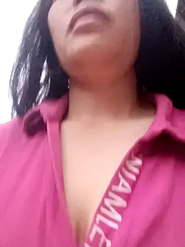 bree-zz online show from February 11, 2026, 11:59 pm