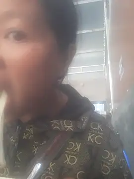 bree-zz online show from October 3, 2025, 1:09 am