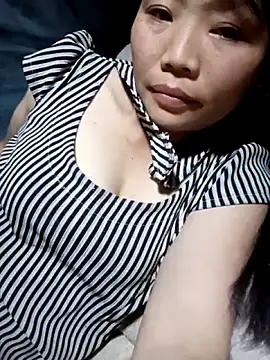 bree-zz online show from February 23, 2026, 12:39 pm