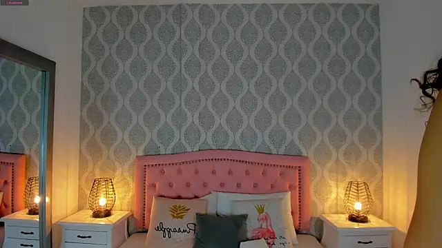 kendallspears 1 online show from November 6, 2025, 3:43 am