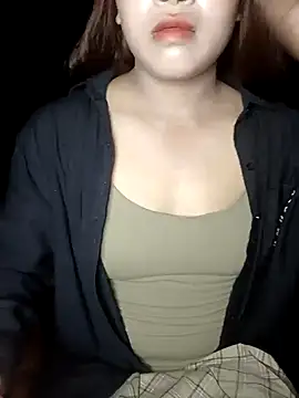 Snapshot of ly-xinh01 chatting on October 6, 2025, 1:56 pm ly-xinh01 online show from October 6, 2025, 1:56 pm