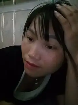 Snapshot of min-xinh chatting on June 17, 2026, 2:44 am min-xinh online show from June 17, 2026, 2:44 am