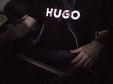 Snapshot of AlbertoRuiz086 chatting on September 29, 2025, 6:31 am AlbertoRuiz086 online show from September 29, 2025, 6:31 am