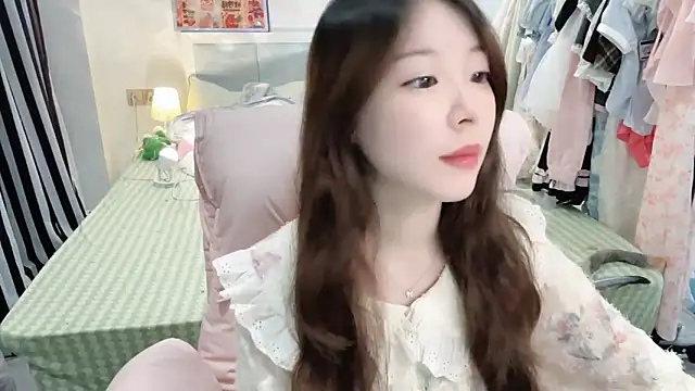 Gardenia-222 online show from April 14, 2026, 4:34 pm