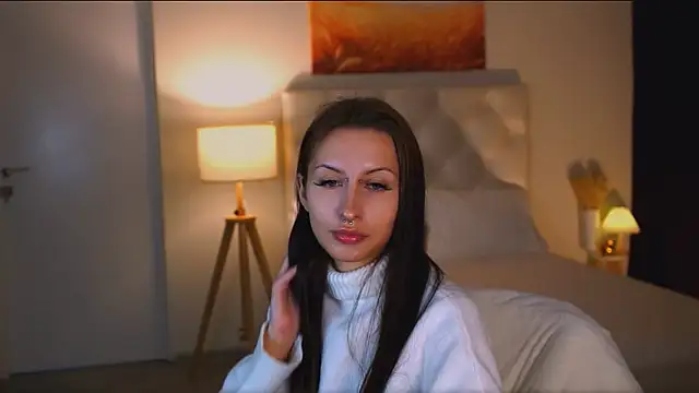 AliceLice  online show from October 17, 2025, 8:06 am