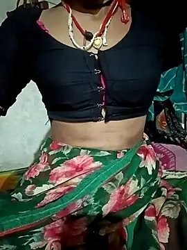 Snapshot of Lona2525 chatting on October 29, 2025, 6:40 pm Lona2525 online show from October 29, 2025, 6:40 pm