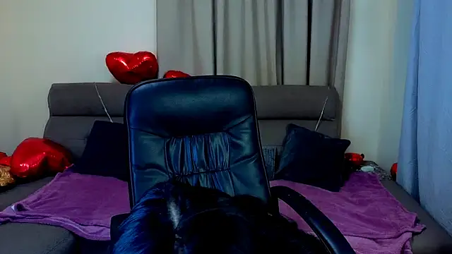 Snapshot of Emilly__Grey chatting on February 19, 2026, 7:00 pm Emilly Grey online show from February 19, 2026, 7:00 pm