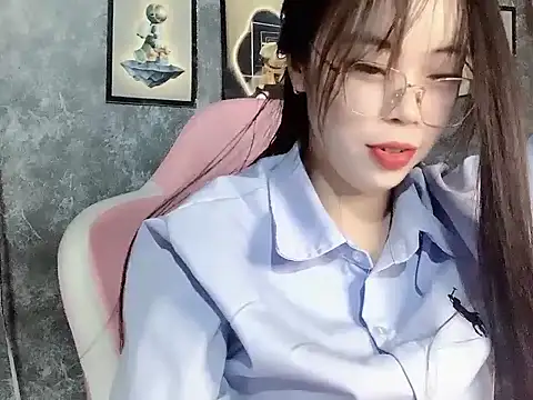 Ellie039 online show from October 14, 2025, 4:29 pm