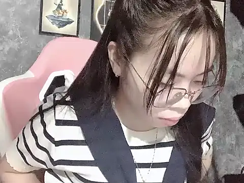 Ellie039 online show from October 13, 2025, 4:08 pm