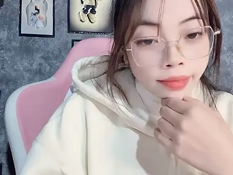 Ellie039 online show from November 23, 2025, 3:33 pm