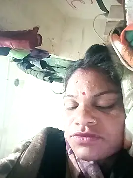 Snapshot of SHMA-77 chatting on February 7, 2026, 7:55 pm SHMA-77 online show from February 7, 2026, 7:55 pm