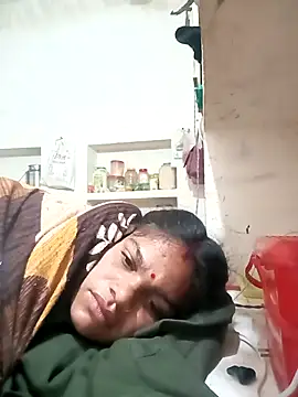 Snapshot of SHMA-77 chatting on January 10, 2026, 10:49 pm SHMA-77 online show from January 10, 2026, 10:49 pm