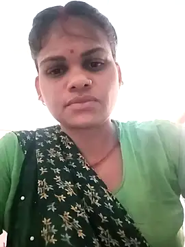 Snapshot of SHMA-77 chatting on November 2, 2025, 9:36 am SHMA-77 online show from November 2, 2025, 9:36 am