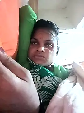 Snapshot of SHMA-77 chatting on November 19, 2025, 3:23 pm SHMA-77 online show from November 19, 2025, 3:23 pm