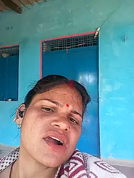 Snapshot of SHMA-77 chatting on January 15, 2026, 9:23 am SHMA-77 online show from January 15, 2026, 9:23 am