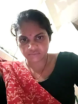 Snapshot of SHMA-77 chatting on November 1, 2025, 6:24 pm SHMA-77 online show from November 1, 2025, 6:24 pm