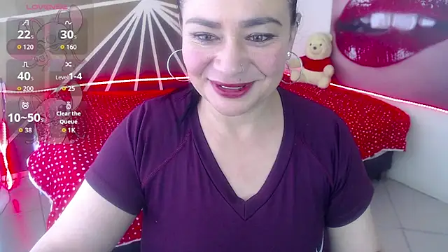 Snapshot of SapphireMist chatting on January 14, 2026, 2:20 pm SapphireMist online show from January 14, 2026, 2:20 pm