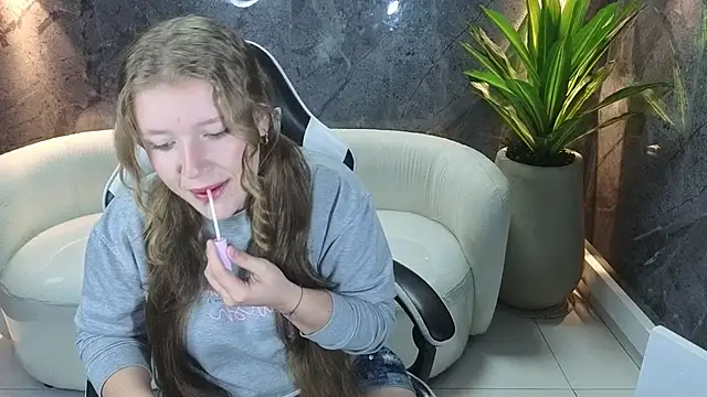 carla tp online show from October 29, 2025, 12:59 pm