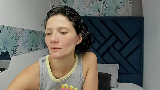 Valery More   online show from November 12, 2025, 12:20 pm