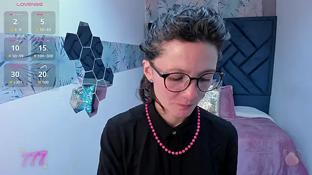 Valery More   online show from May 25, 2026, 11:42 am