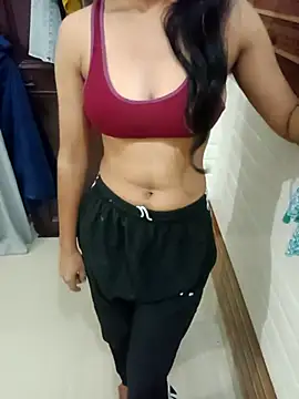 Meenu rani6 online show from November 15, 2025, 5:06 pm