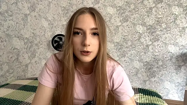 Snapshot of JoannaZetes chatting on October 8, 2025, 9:11 am JoannaZetes online show from October 8, 2025, 9:11 am